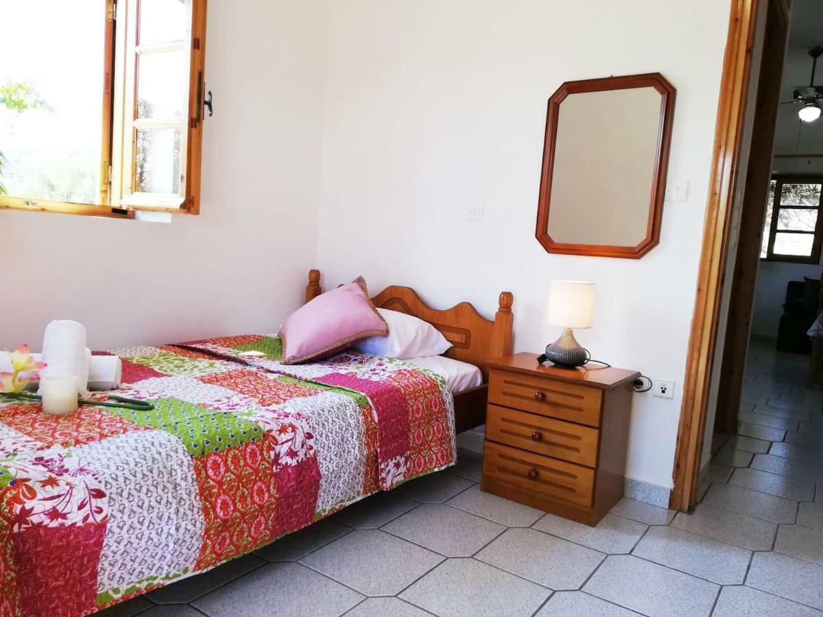 Appartement Theasea House With Garden à Riglia Extérieur photo